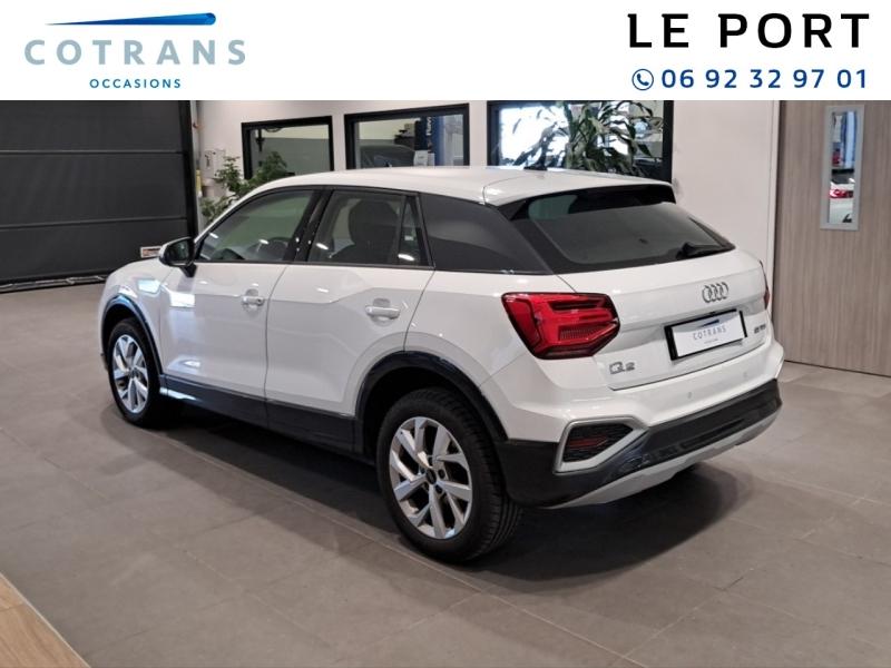 Photo 3 du véhicule AUDI Q2 35 TFSI 150ch Design S tronic 7 - Vue extérieure