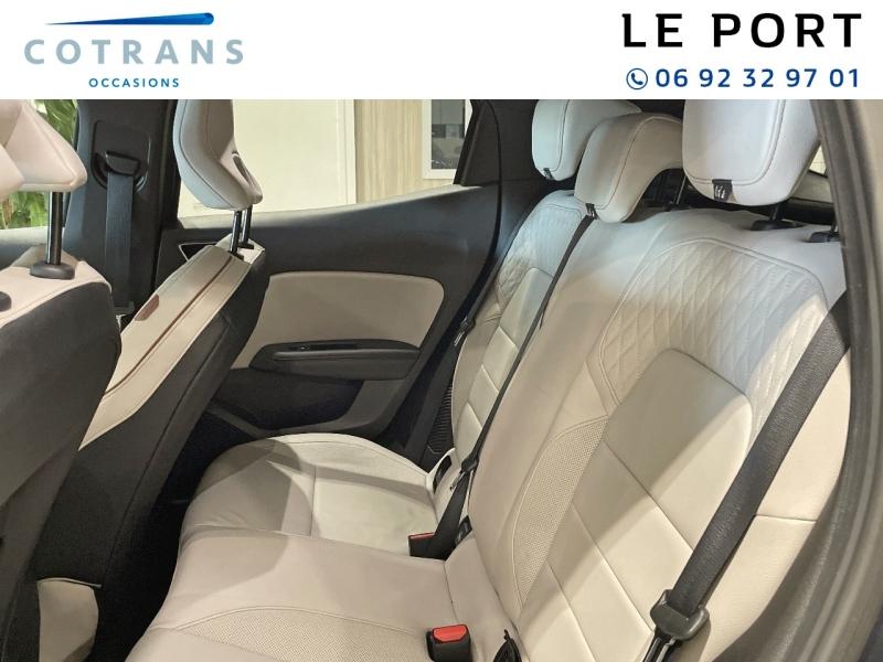 Photo 8 du véhicule RENAULT Clio 1.6 E-Tech hybride 145ch Techno - Vue extérieure