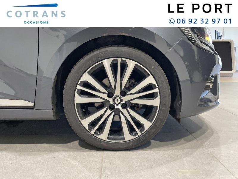 Photo 10 du véhicule RENAULT Clio 1.6 E-Tech hybride 145ch Techno - Vue extérieure