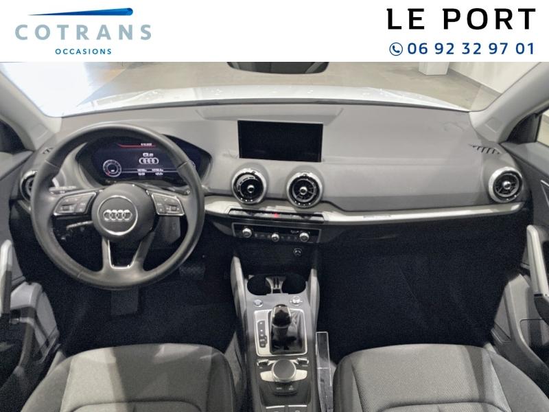 Photo 4 du véhicule AUDI Q2 35 TFSI 150ch Design S tronic 7 - Vue extérieure