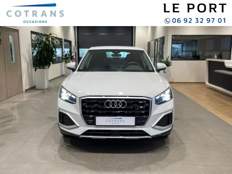 Photo 5 du véhicule AUDI Q2 35 TFSI 150ch Design S tronic 7 - Vue extérieure