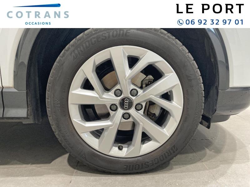 Photo 10 du véhicule AUDI Q2 35 TFSI 150ch Design S tronic 7 - Vue extérieure