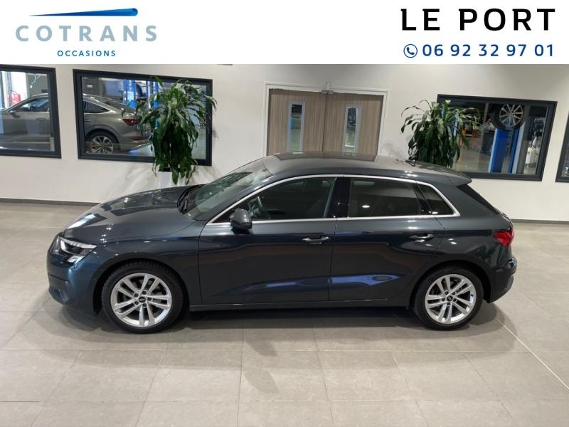 Photo 11 du véhicule AUDI A3 Sportback 35 TFSI 150ch Mild Hybrid Design S&nbsp;(…) - Vue extérieure