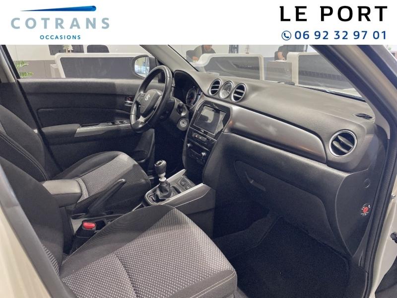 Photo 6 du véhicule SUZUKI Vitara 1.4 Boosterjet Hybrid 129ch Privilège - Vue extérieure