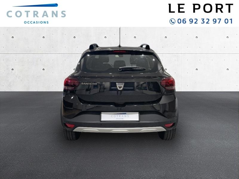 Photo 2 du véhicule DACIA Sandero 1.0 TCe 90ch Stepway Essentiel -22 - Vue extérieure