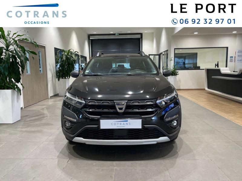 Photo 5 du véhicule DACIA Sandero 1.0 TCe 90ch Stepway Essentiel -22 - Vue extérieure