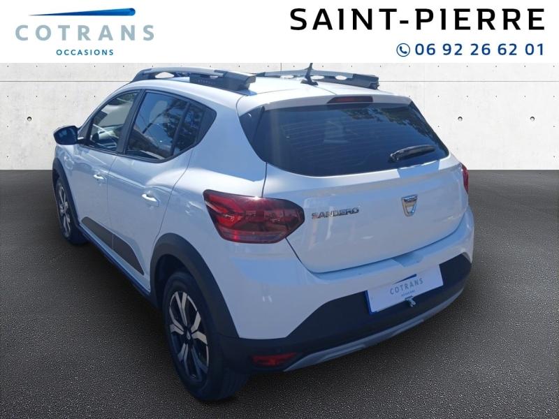 Photo 3 du véhicule DACIA Sandero 1.0 TCe 90ch Stepway Confort - Vue extérieure