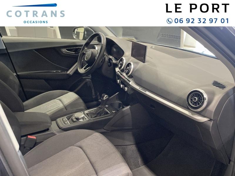 Photo 6 du véhicule AUDI Q2 35 TFSI 150ch Design Luxe S tronic 7 - Vue extérieure