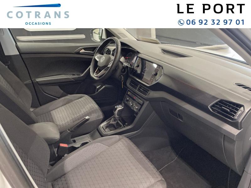 Photo 6 du véhicule VOLKSWAGEN T-Cross 1.0 TSI 110ch Carat DSG7 - Vue extérieure