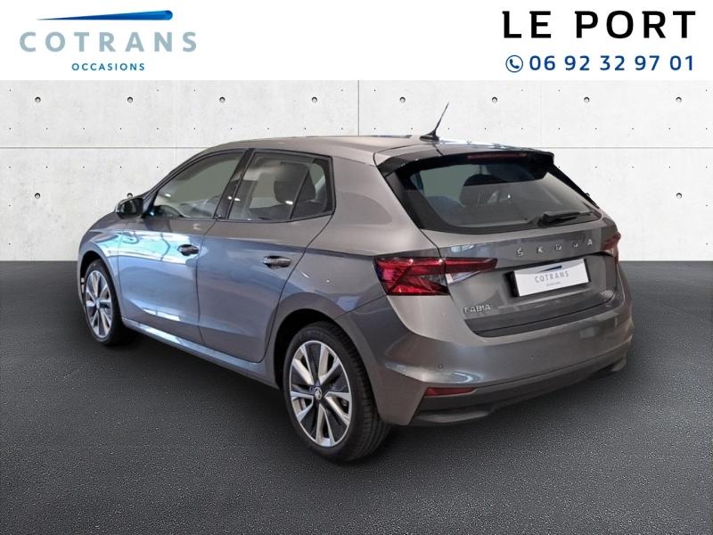 Photo 3 du véhicule SKODA Fabia 1.0 TSI 110ch Ambition DSG7 - Vue extérieure