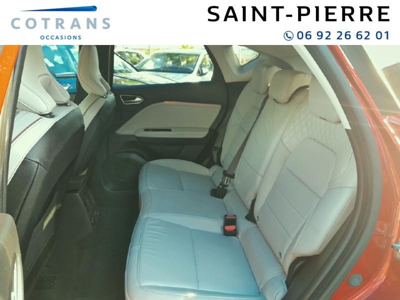 Photo 7 du véhicule RENAULT Captur 1.6 E-Tech Plug-in 160ch Initiale Paris - Vue extérieure