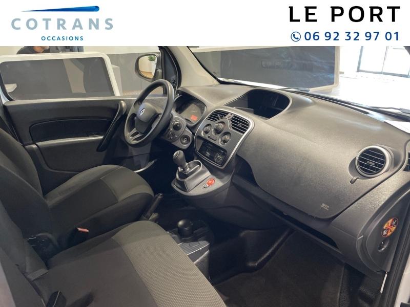 Photo 6 du véhicule RENAULT Kangoo Express 1.5 Blue dCi 80ch Générique 5cv - Vue extérieure