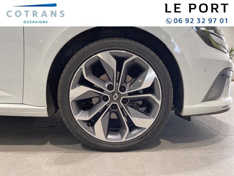 Photo 10 du véhicule RENAULT Megane 1.3 TCe 140ch FAP GT-Line EDC - Vue extérieure