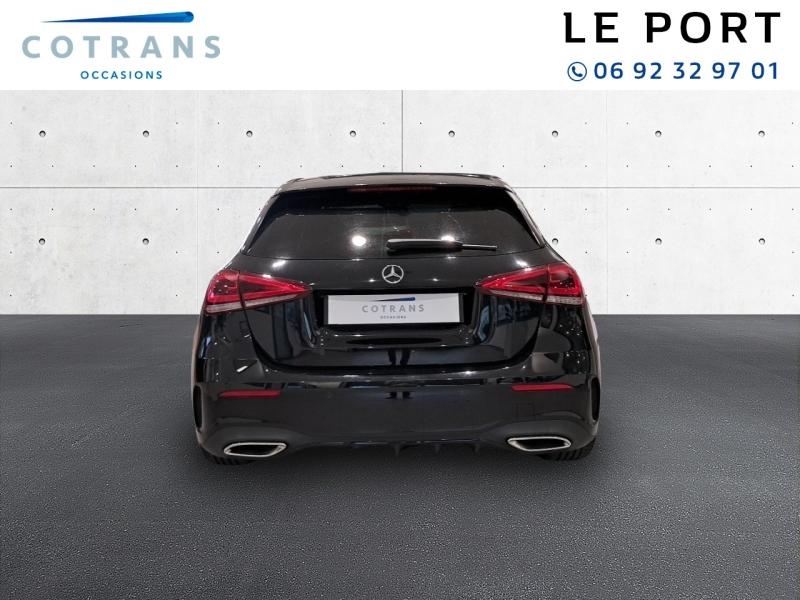 Photo 2 du véhicule MERCEDES-BENZ Classe A 200 163ch AMG Line 7G-DCT 9cv - Vue extérieure