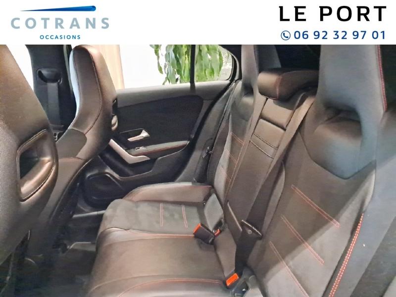 Photo 8 du véhicule MERCEDES-BENZ Classe A 200 163ch AMG Line 7G-DCT 9cv - Vue extérieure