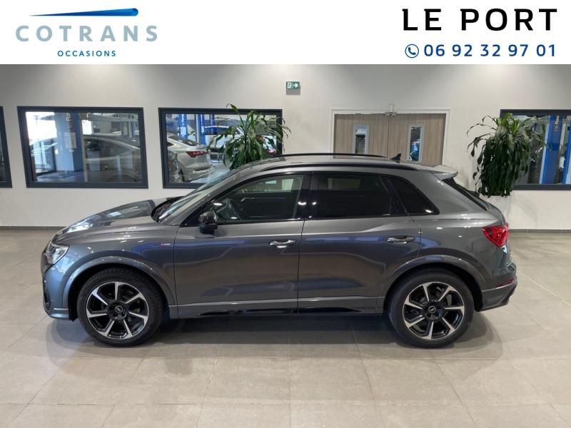 Photo 11 du véhicule AUDI Q3 35 TFSI 150ch Mild Hybrid S line S&nbsp;(…) - Vue extérieure