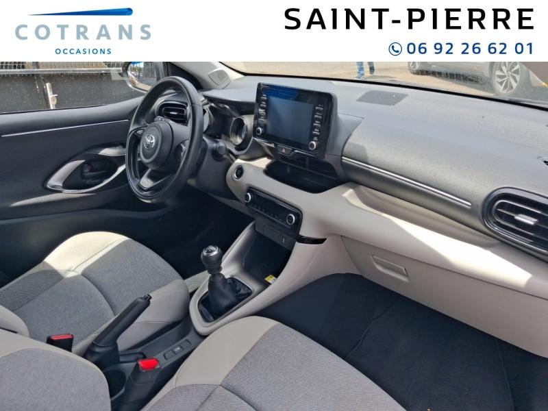 Photo 6 du véhicule TOYOTA Yaris 120 VVT-i Design 5p MY22 - Vue extérieure