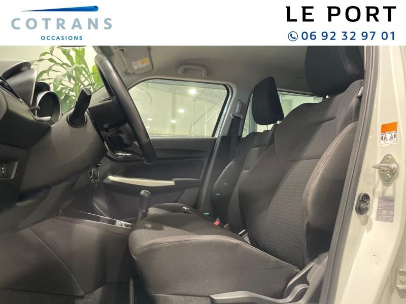 Photo 7 du véhicule SUZUKI Swift 1.2 Dualjet Hybrid 83ch Pack - Vue extérieure