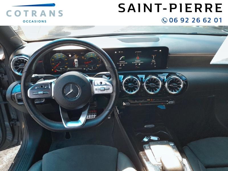 Photo 4 du véhicule MERCEDES-BENZ Classe A 200 163ch AMG Line 7G-DCT 9cv - Vue extérieure