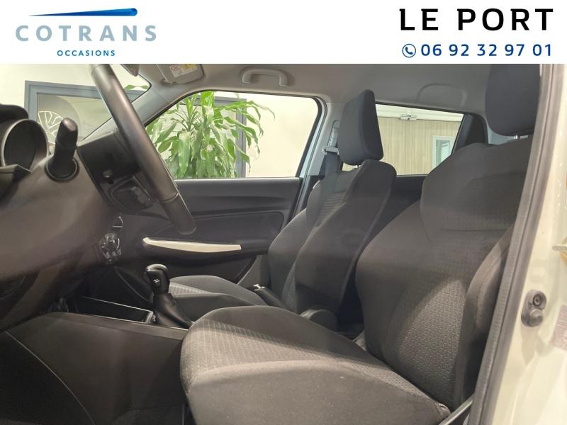 Photo 7 du véhicule SUZUKI Swift 1.2 Dualjet Hybrid 83ch Pack - Vue extérieure