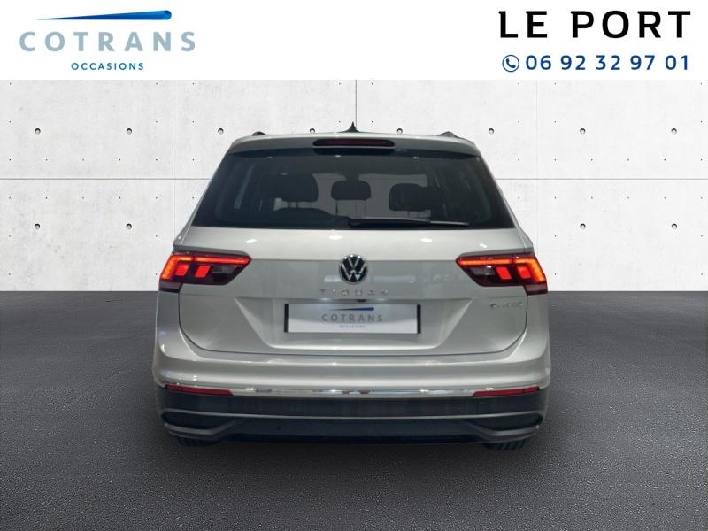 Photo 2 du véhicule VOLKSWAGEN Tiguan 1.4 eHybrid 245ch Elegance DSG6 - Vue extérieure