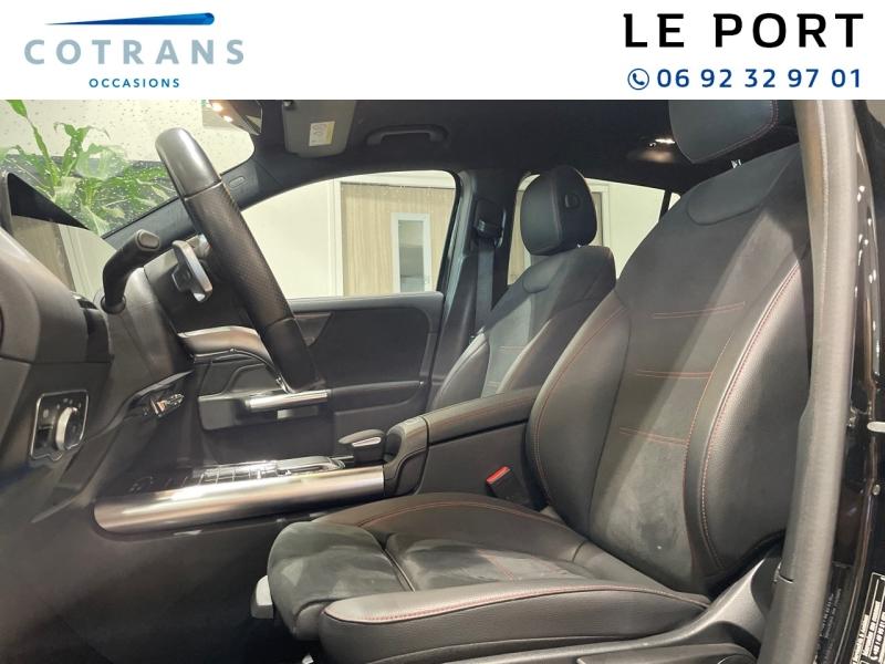 Photo 7 du véhicule MERCEDES-BENZ GLA 200 163ch AMG Line 7G-DCT - Vue extérieure