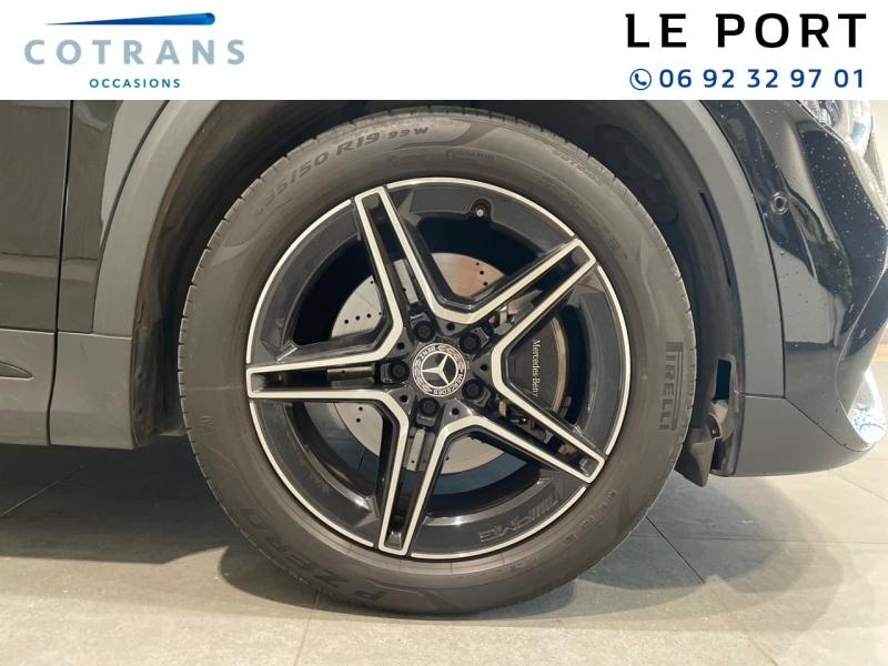 Photo 10 du véhicule MERCEDES-BENZ GLA 200 163ch AMG Line 7G-DCT - Vue extérieure