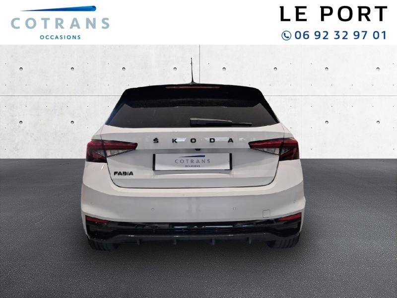 Photo 2 du véhicule SKODA Fabia 1.0 TSI 110ch Monte Carlo DSG7 - Vue extérieure