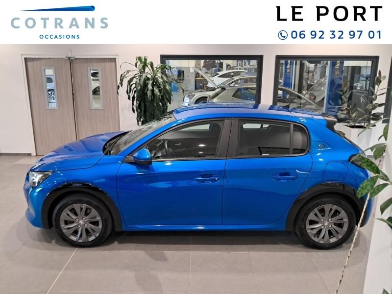 Photo 11 du véhicule PEUGEOT 208 e-208 136ch Style - Vue extérieure