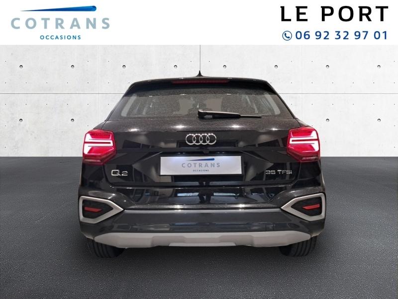 Photo 2 du véhicule AUDI Q2 35 TFSI 150ch Design S tronic 7 - Vue extérieure
