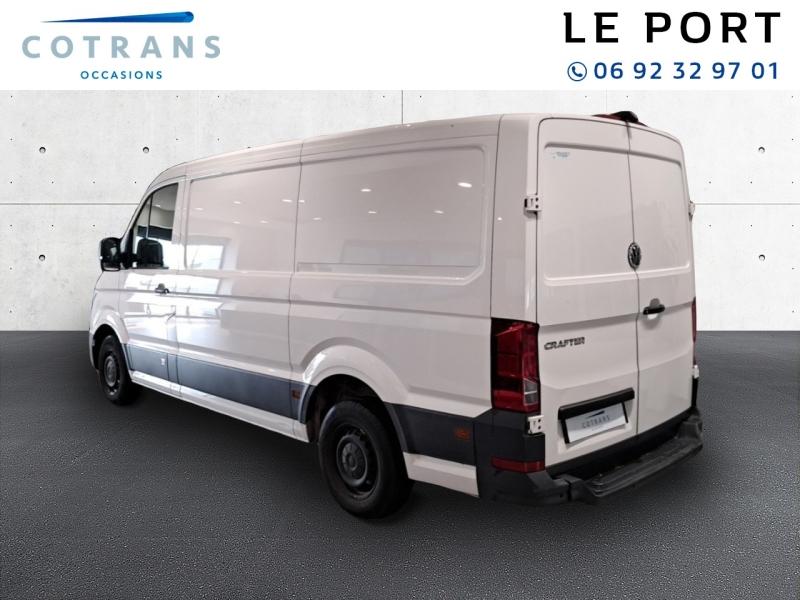 Photo 3 du véhicule VOLKSWAGEN Crafter Fg 30 L3H3 2.0 TDI 102ch Business Line&nbsp;(…) - Vue extérieure