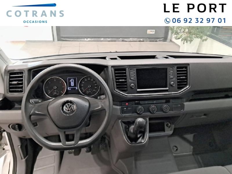 Photo 4 du véhicule VOLKSWAGEN Crafter Fg 30 L3H3 2.0 TDI 102ch Business Line&nbsp;(…) - Vue extérieure