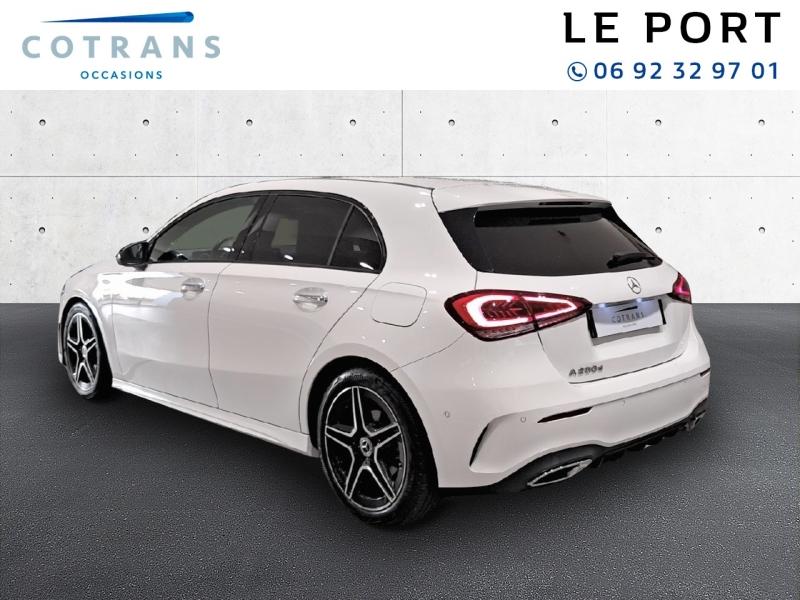 Photo 3 du véhicule MERCEDES-BENZ Classe A 200 d 150ch AMG Line 8G-DCT - Vue extérieure