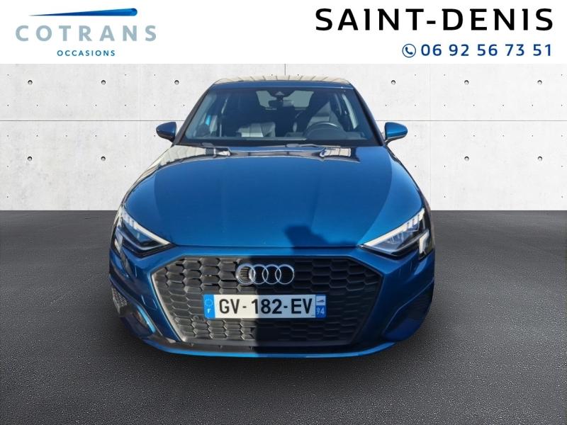 Photo 2 du véhicule AUDI A3 Sportback 35 TFSI 150ch Mild Hybrid Design S&nbsp;(…) - Vue extérieure