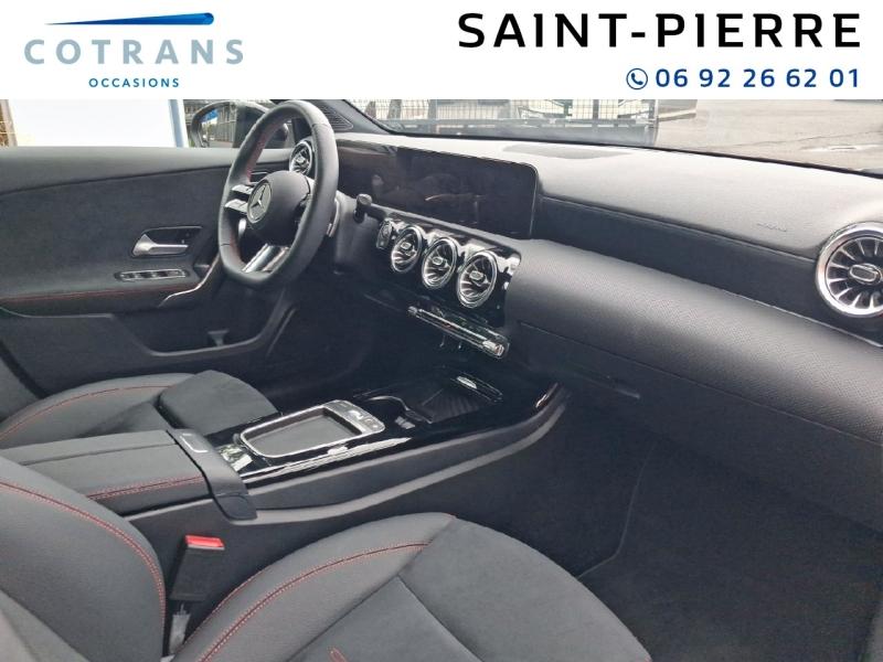 Photo 6 du véhicule MERCEDES-BENZ Classe A 180 136ch AMG LIMITED EDITION 7G-DCT - Vue extérieure