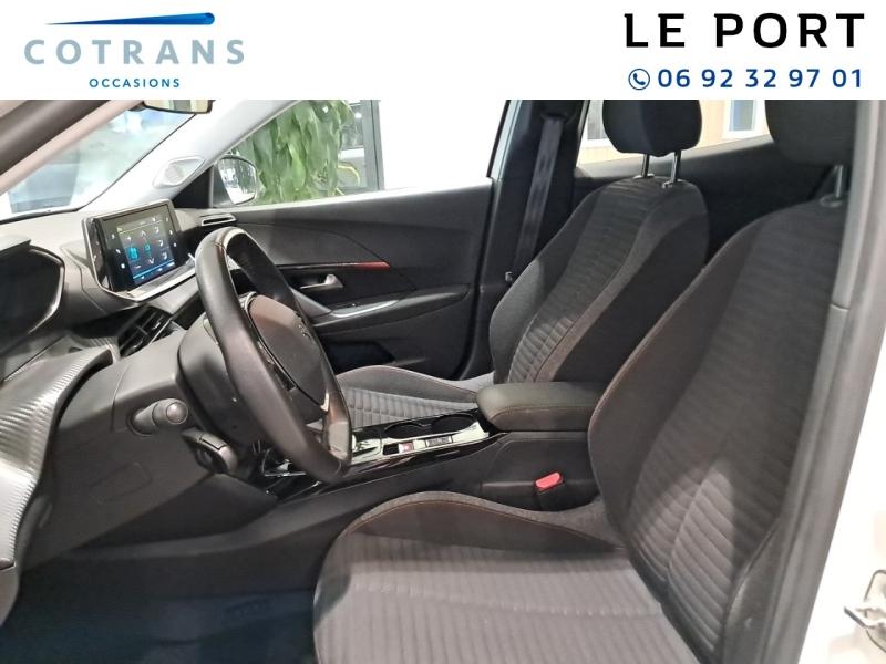 Photo 7 du véhicule PEUGEOT 2008 e-2008 136ch Style - Vue extérieure