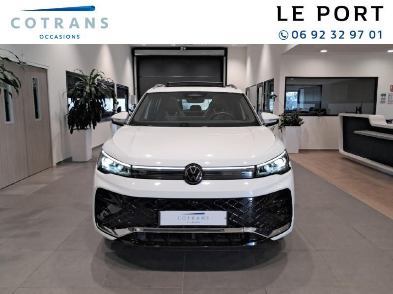 Photo 5 du véhicule VOLKSWAGEN Tiguan 2.0 TDI 150ch R-Line DSG7 - Vue extérieure