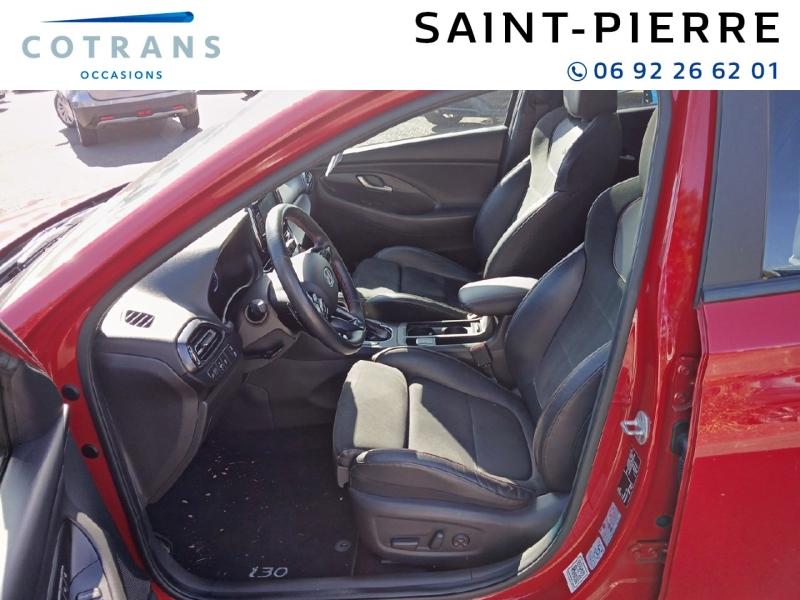 Photo 7 du véhicule HYUNDAI i30 Fastback 1.5 T-GDi 160ch Hybrid 48V N Line DCT-7 - Vue extérieure