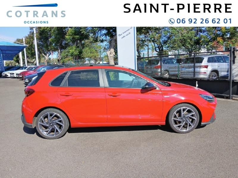 Photo 11 du véhicule HYUNDAI i30 Fastback 1.5 T-GDi 160ch Hybrid 48V N Line DCT-7 - Vue extérieure