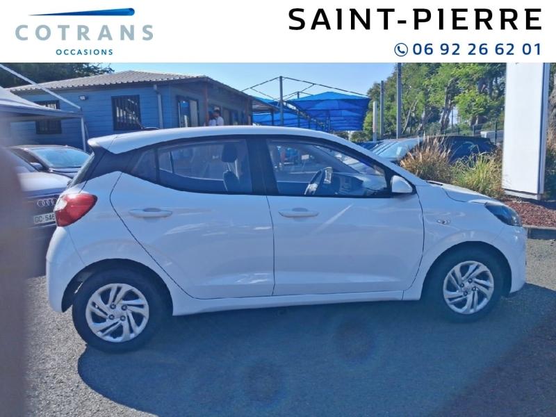 Photo 10 du véhicule HYUNDAI i10 1.0 67ch ECO Intuitive - Vue extérieure