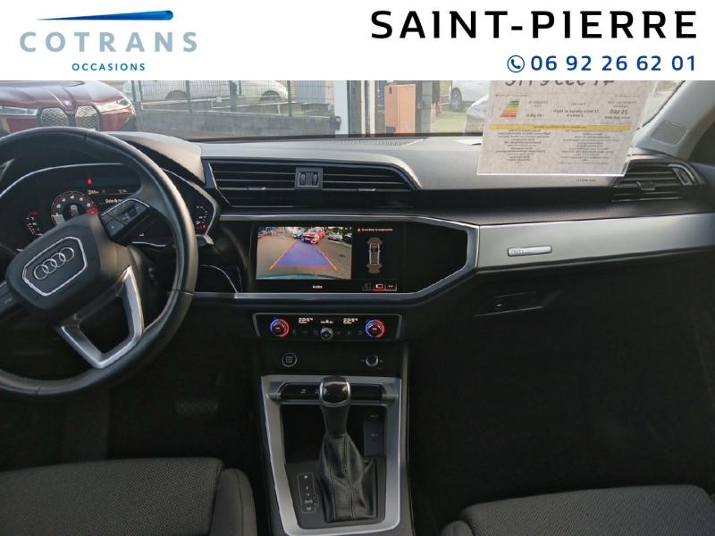 Photo 4 du véhicule AUDI Q3 35 TFSI 150ch Mild Hybrid Design S&nbsp;(…) - Vue extérieure