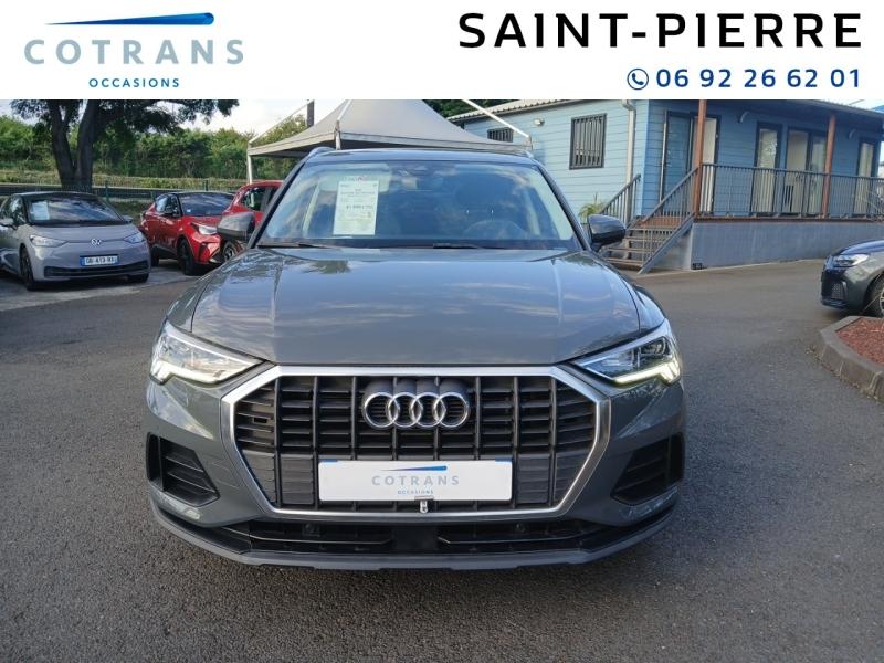 Photo 5 du véhicule AUDI Q3 35 TFSI 150ch Mild Hybrid Design S&nbsp;(…) - Vue extérieure