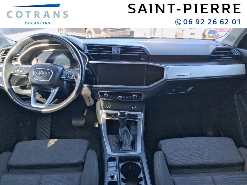 Photo 4 du véhicule AUDI Q3 35 TFSI 150ch Mild Hybrid Design S&nbsp;(…) - Vue extérieure