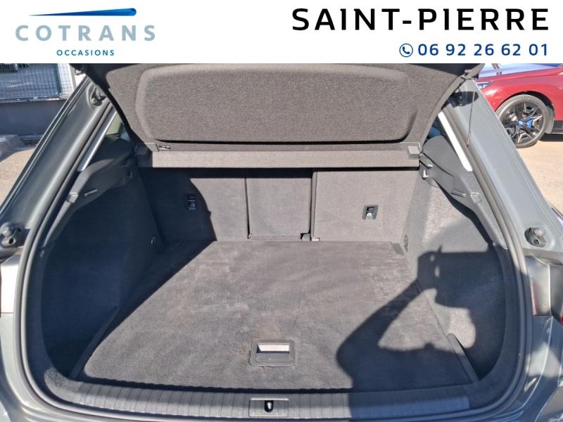 Photo 9 du véhicule AUDI Q3 35 TFSI 150ch Mild Hybrid Design S&nbsp;(…) - Vue extérieure