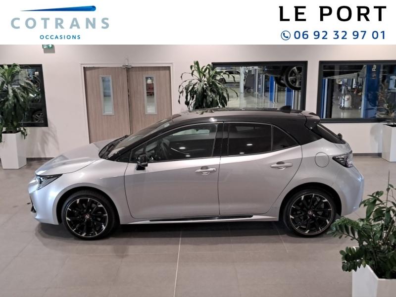 Photo 11 du véhicule TOYOTA Corolla 184h GR Sport MY22 - Vue extérieure