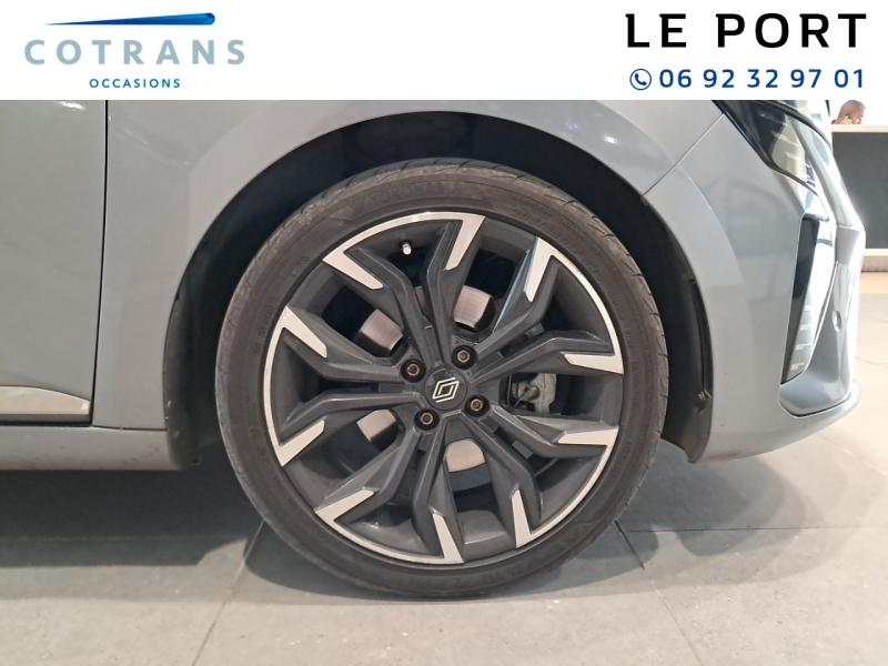 Photo 10 du véhicule RENAULT Clio 1.6 E-Tech 145ch full hybrid Techno - Vue extérieure