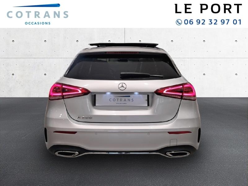 Photo 2 du véhicule MERCEDES Classe A 200 163ch AMG Line 7G-DCT - Vue extérieure