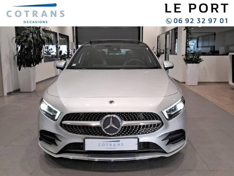 Photo 5 du véhicule MERCEDES Classe A 200 163ch AMG Line 7G-DCT - Vue extérieure