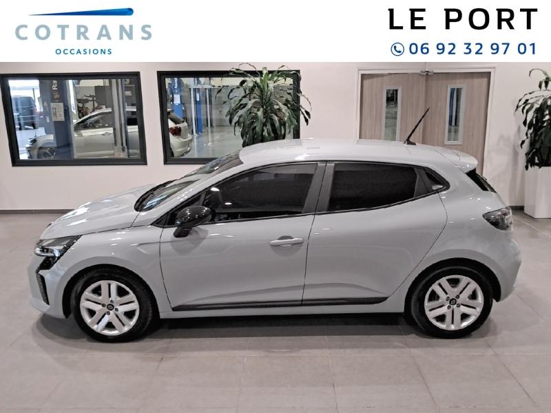 Photo 11 du véhicule RENAULT Clio 1.6 E-Tech 145ch full hybrid Evolution - - Vue extérieure