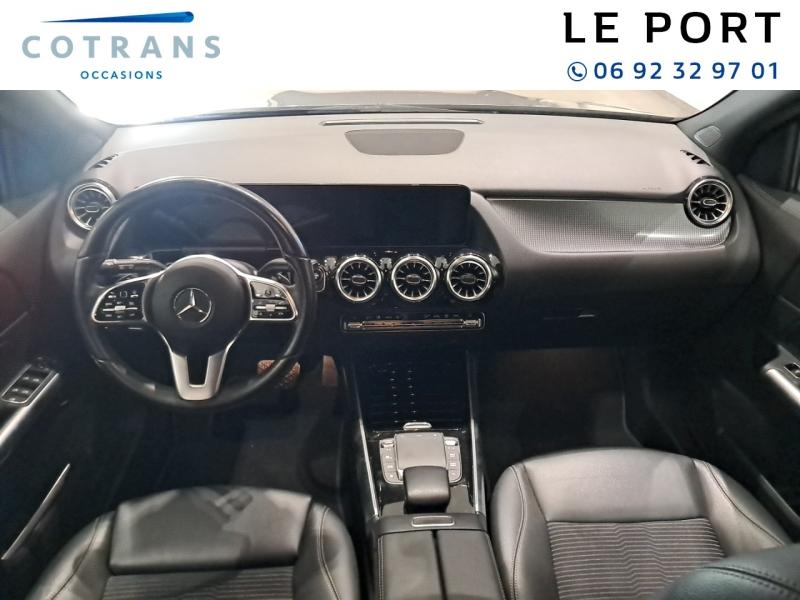 Photo 4 du véhicule MERCEDES GLA 200 d 150ch AMG Line 8G-DCT - Vue extérieure